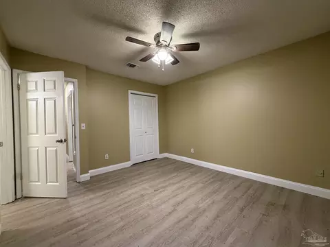 Bedroom - 6635 Wesdon Ct, Milton, FL 32570 photo 1 of 7
