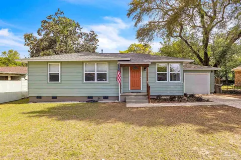 212 Ada Wilson Ave, Pensacola, FL 32507