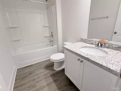 Bath - 5804 Danbury Blvd, Pace, FL 32571 photo 2 of 2