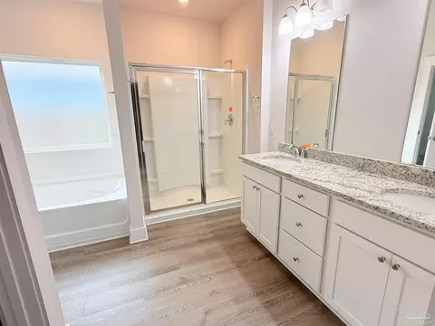 Bath - 5804 Danbury Blvd, Pace, FL 32571 photo 1 of 2