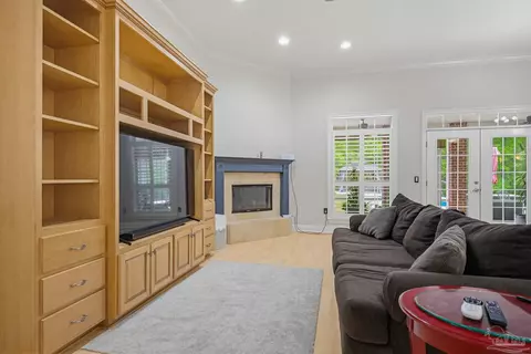 Living - 2855 Walling Rd, Milton, FL 32570 photo 8 of 8
