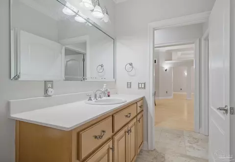 Bath - 2855 Walling Rd, Milton, FL 32570 photo 5 of 6