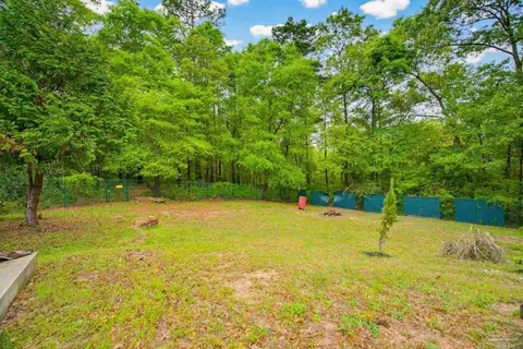 Exterior - 2855 Walling Rd, Milton, FL 32570 photo 10 of 11