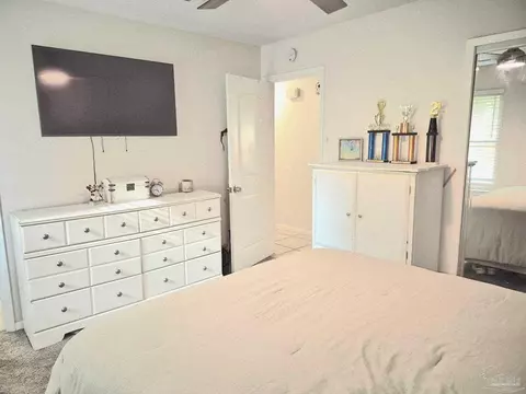 Bedroom - 5441 Gwen Ln, Pace, FL 32571 photo 6 of 7
