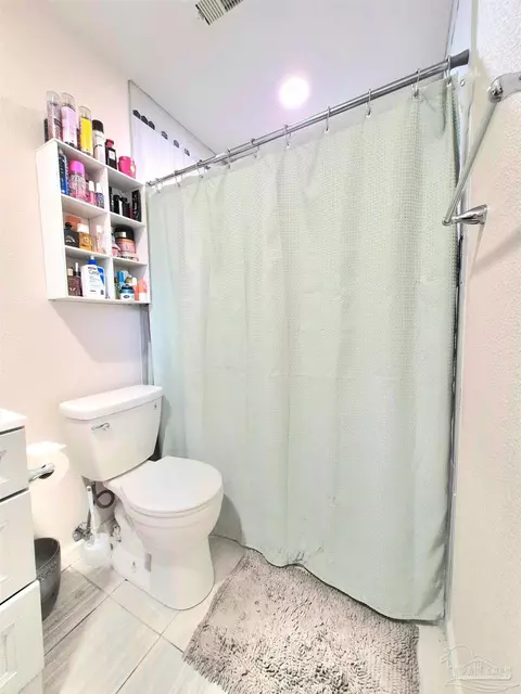 Bath - 5441 Gwen Ln, Pace, FL 32571 photo 1 of 4