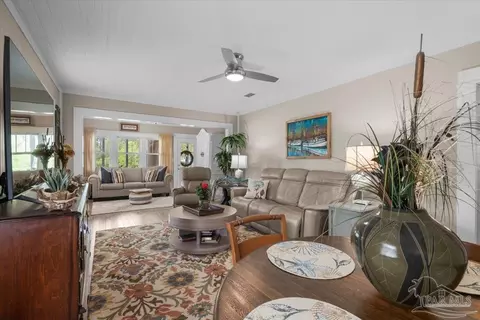 Living - 24715 Murphy Ln, Elberta, AL 36530 photo 5 of 6