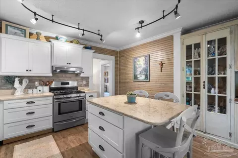 Kitchen - 24715 Murphy Ln, Elberta, AL 36530 photo 3 of 4