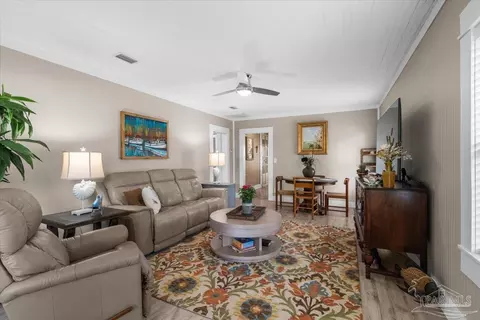 Living - 24715 Murphy Ln, Elberta, AL 36530 photo 3 of 6