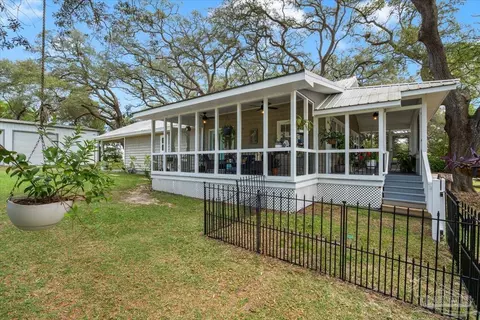 Exterior - 24715 Murphy Ln, Elberta, AL 36530 photo 5 of 16