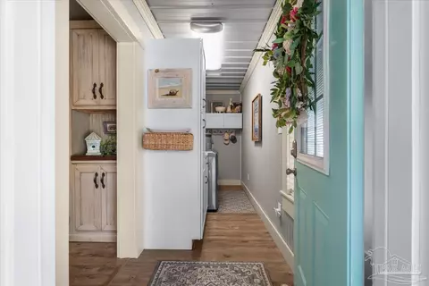Entry Way - 24715 Murphy Ln, Elberta, AL 36530 photo 3 of 3