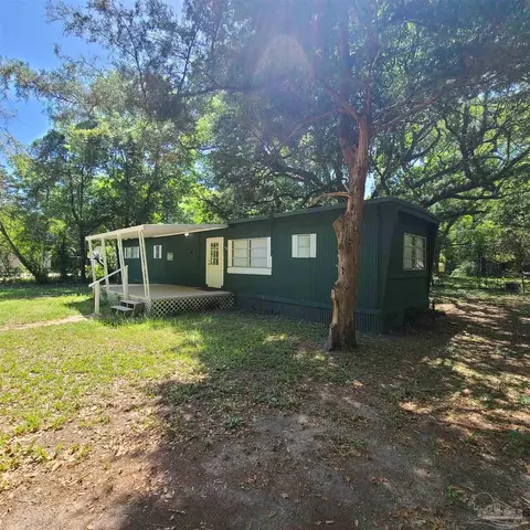 132 Majors Rd, Pensacola, FL 32503