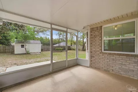 Exterior - 5980 Grandview Dr, Milton, FL 32570 photo 3 of 9