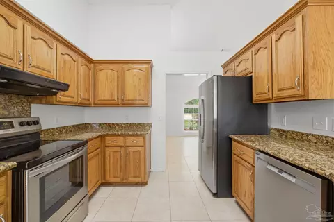 Kitchen - 5980 Grandview Dr, Milton, FL 32570 photo 1 of 4