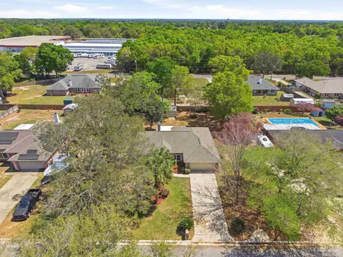 View/Area - 5980 Grandview Dr, Milton, FL 32570 photo 2 of 12
