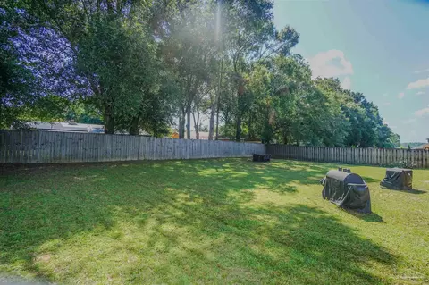 Exterior - 5264 Moore Loop, Crestview, FL 32536 photo 5 of 8