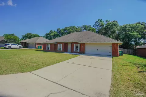 Exterior - 5264 Moore Loop, Crestview, FL 32536 photo 2 of 8