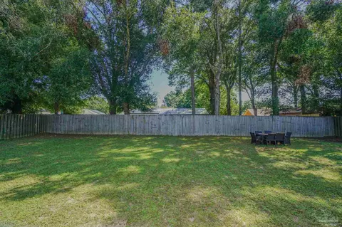 Exterior - 5264 Moore Loop, Crestview, FL 32536 photo 4 of 8