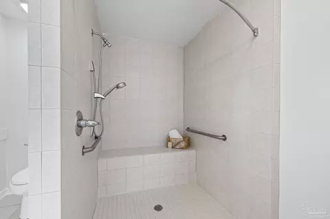 Bath - 5092 E Spencer Field Rd, Pace, FL 32571 photo 2 of 5