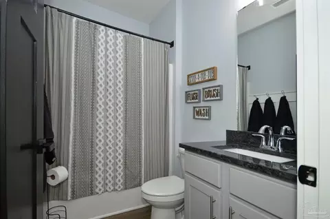 Bath - 4453 Jude Way, Pace, FL 32571 photo 3 of 4