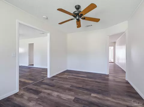 Entry Way - 6536 Daniel Griffis Rd, Jay, FL 32565 photo 8 of 12