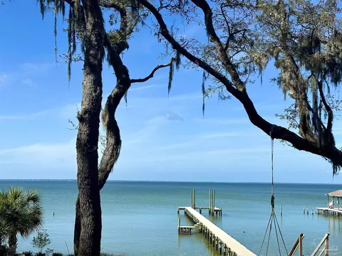 4536 Hickory Shores Blvd, Gulf Breeze, FL 32563