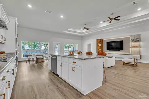Kitchen - 5531 Blake Ln, Pace, FL 32571 photo 5 of 5
