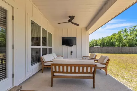Exterior - 5531 Blake Ln, Pace, FL 32571 photo 4 of 8