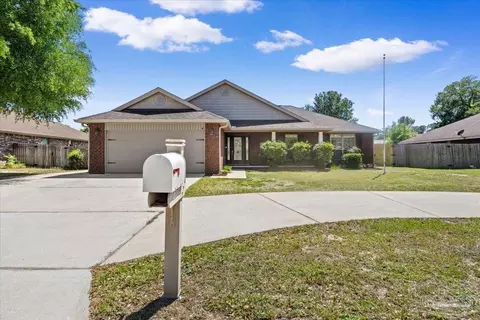 4015 Berry Cir, Pace, FL 32571