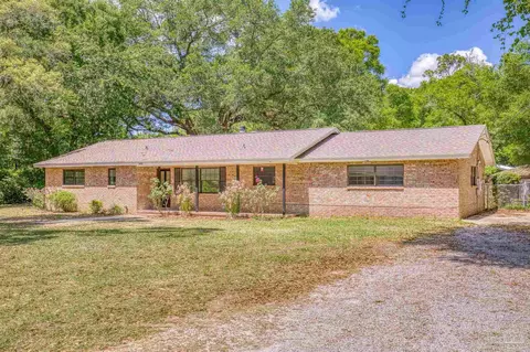 5850 Ironwood Rd, Milton, FL 32583