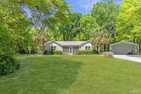 10806 Hatcher St, Milton, FL 32583