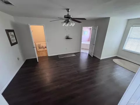 4046 Berry Cir, Pace, FL 32571 photo 4