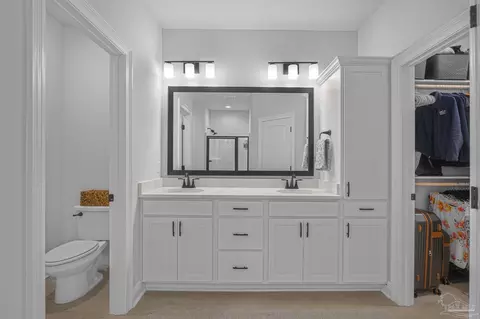 Bath - 5380 Adeline Cir, Pace, FL 32571 photo 1 of 3
