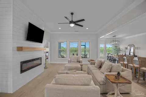 5380 Adeline Cir, Pace, FL 32571