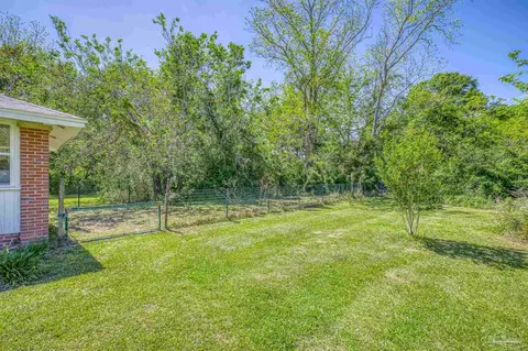 Exterior - 1985 Tate Rd, Cantonment, FL 32533 photo 7 of 12
