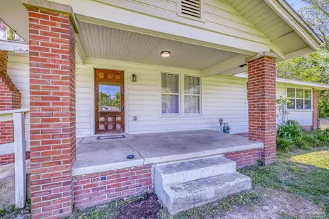 Exterior - 1985 Tate Rd, Cantonment, FL 32533 photo 2 of 12