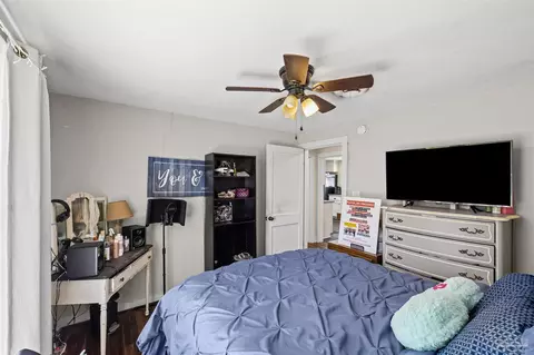 Bedroom - 1985 Tate Rd, Cantonment, FL 32533 photo 2 of 5