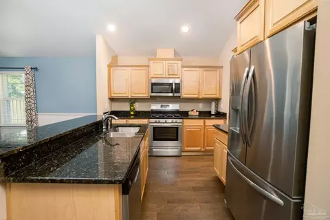 Kitchen - 5614 Dunridge Dr, Pace, FL 32571 photo 4 of 5