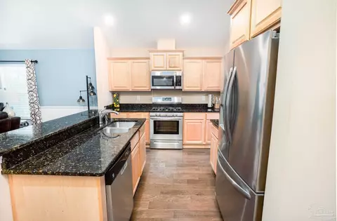 Kitchen - 5614 Dunridge Dr, Pace, FL 32571 photo 3 of 4