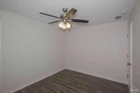 Bedroom - 3954 Willow Glen Dr, Pace, FL 32571 photo 6 of 10