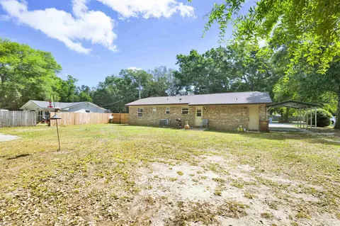 Exterior - 5131 Oakleaf Dr, Pace, FL 32571 photo 5 of 10