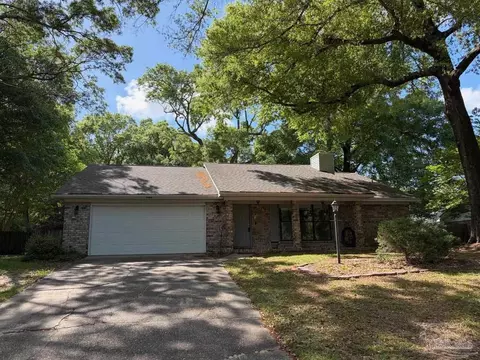 10109 Foxrun Rd, Pensacola, FL 32514