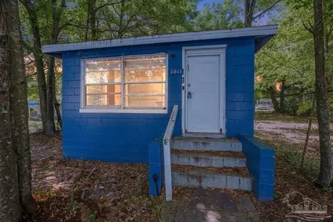 1011 W Hatton St, Pensacola, FL 32526