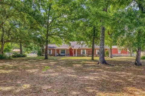 4959 Skipper Ln, Pace, FL 32571