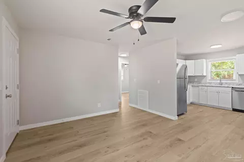 Living - 3281 Mason Rd, Walnut Hill, FL 32568 photo 7 of 7