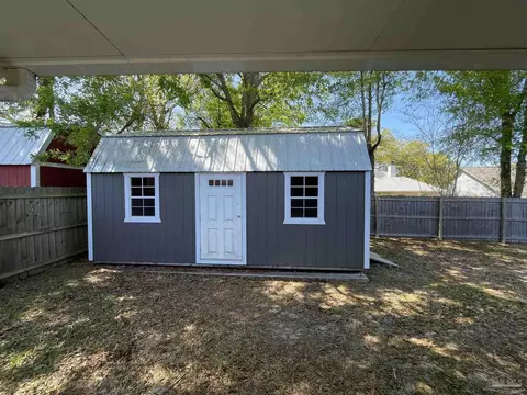 Exterior - 11739 Old Course Rd, Cantonment, FL 32533 photo 3 of 4