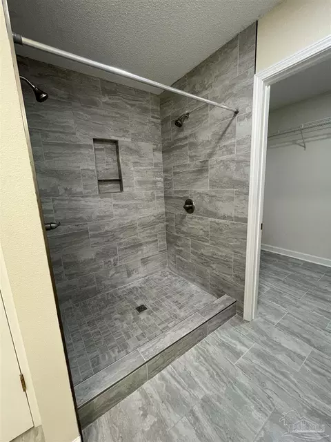 Bath - 11739 Old Course Rd, Cantonment, FL 32533 photo 2 of 5