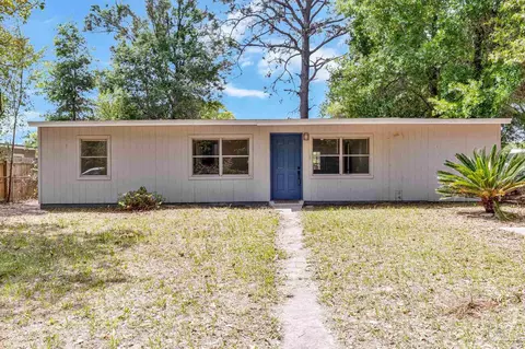 6407 Skyline Dr, Milton, FL 32570