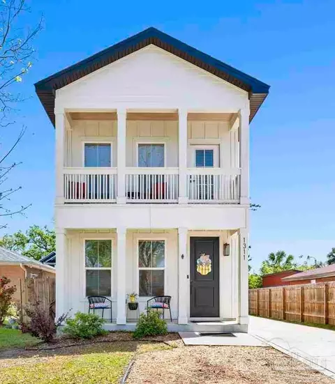 1311 E Hatton St, Pensacola, FL 32503