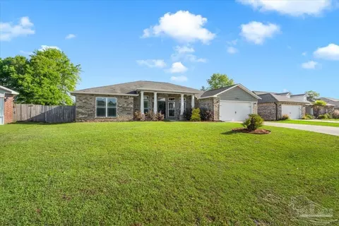 5667 Flume Dr, Pace, FL 32571