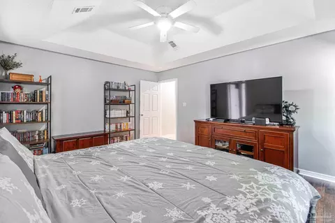 Bedroom - 4300 Sugar Mill Bnd, Pace, FL 32571 photo 6 of 6